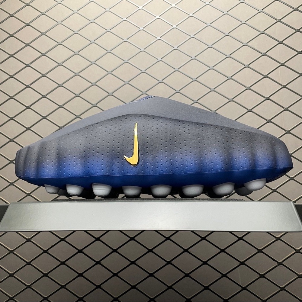 Brand New Blue Nike Foot Massage
Slippers (Box Not Included)